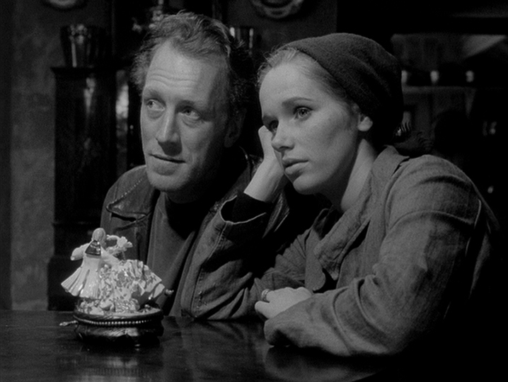 Bergman’ın SKAMMEN’i Üzerine Göstergebilimsel Bir İnceleme